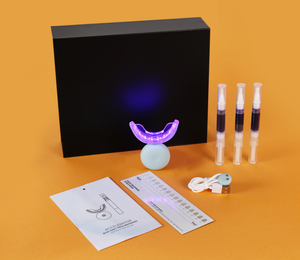 Kit <span class=keywords><strong>de</strong></span> Blanqueamiento Dental con Certificación CE/FDA, con Peróxido <span class=keywords><strong>de</strong></span> Hidrógeno al 6% + PVP, Corrector <span class=keywords><strong>de</strong></span> Color Morado V34, Luz LED Azul y Roja <span class=keywords><strong>de</strong></span> 32 LED para Blanquear - Product Image 1