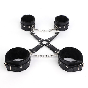 Scarletsin C-5-3 SM Juego de esposas, grilletes para piernas <span class=keywords><strong>y</strong></span> cinturón de bondage con hebilla cruzada para la disciplina <span class=keywords><strong>y</strong></span> castigo de parejas - Product Image 1