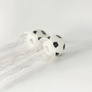 Botella de Agua Deportiva - 600 ml de Gran Capacidad con Pajita, Botella de Plástico Reutilizable y Ecológica para Aficionados al Fútbol y Actividades al Aire Libre - Product Image 6