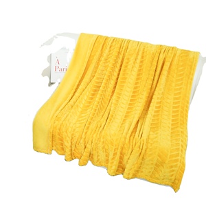 Hiện đại màu vàng chanh flannel lông cừu ném chăn mềm mại và ấm áp nhẹ với hoa văn trang trí cổ điển 100% Polyester - Product Image 1