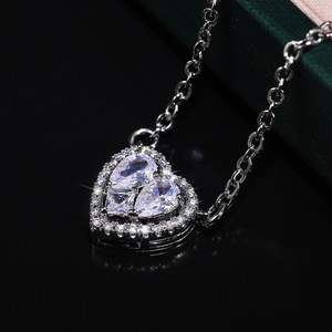 Collana Minimalista con Ciondolo a Cuore per Donne, Piccolo Charm d'Amore, Catena per Clavicola, Gioielli alla Moda per Uso Quotidiano, Regalo - Product Image 2