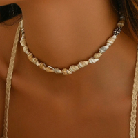 Colliers Faits à la Main Rétro Bohème Bijoux Escargot de Mer Coquillages Naturels Perles de Riz Chaîne Pendentif Coquillage pour Femmes Ras-du-Cou de Plage Accessoires