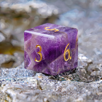 Lot de 7 dés de jeu polyédriques faits à la main en pierre naturelle d'améthyste D20 D6 16mm pour D&D et jeux de rôle (RPG)