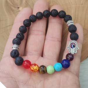 Bracciale Elastico PFT Health con 7 Chakra, Perle di Lava Nera Naturale da 8mm, per Yoga, Meditazione e Diffusione di Oli Essenziali - Product Image 1