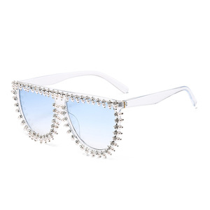 Jamie 5693B Sunglasses Black Frame Rhinestone Decor UV400 Women's Fashion Sunshades - Product Image 2