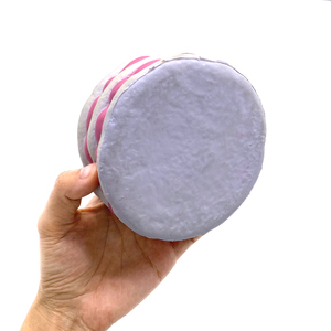 ของเล่นบีบเค้กสตรอว์เบอร์รี PU Foam ของเล่นบีบเค้กสตรอว์เบอร์รีญี่ปุ่นจำลอง นุ่ม กลิ่นหอม ของเล่นบีบเค้กสตรอว์เบอร์รีแบบคืนตัวช้า - Product Image 4