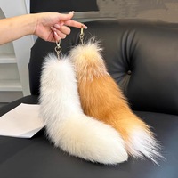 Porte-clés de voiture en cuir véritable doux et écologique, motif renard mignon, grande queue, personnalisable, simple, en peluche, pour sac à main femme, vente en gros