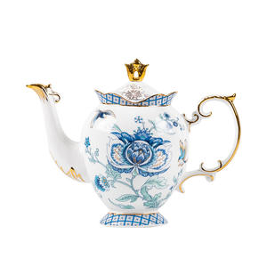 Service à thé Ingrid Afternoon Tea, théière, style européen léger et luxueux, petite vaisselle de luxe en porcelaine fine, tasse et soucoupe à café britanniques. - Product Image 5