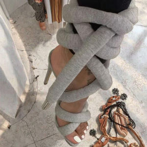 Sandales à talons aiguilles longs en gelée pour femme, tendance mode estivale, à enfiler, personnalisables - Product Image 3