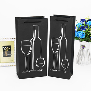 Bolsa de Cartón Negra de Lujo con Logotipo Personalizado Impreso, Plegable, para Vino y Vodka, Empaque Personalizado de Marca - Product Image 4