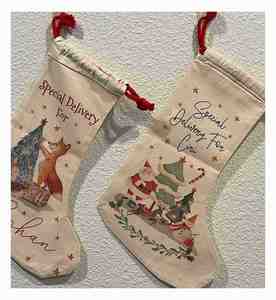 Chaussettes de Noël parfaites pour toute la famille. Décoration de maison de vacances, cadeaux personnalisés. Bas personnalisés avec noms - Product Image 3