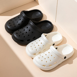 Sandales d'été pour femmes, pour la plage et l'extérieur, à semelle souple, antidérapantes, en EVA respirant, toutes saisons, style <span class=keywords><strong>Crocs</strong></span> classique, <span class=keywords><strong>sabots</strong></span> fermés pour le <span class=keywords><strong>jardin</strong></span> - Product Image 2