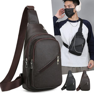 Sac de Poitrine Homme LJD201 en Cuir PU Marron, Grande Capacité Multi-couches, Résistant à l'Usure, Sac Bandoulière pour Tenues Quotidiennes Printemps 2026 - Product Image 4