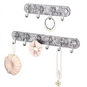 Porte-serviettes mural classique personnalisé pour salle de bain, sans perçage ni traces, en plastique robuste, design multifonctionnel - Product Image 1