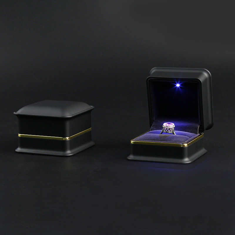 Black  ring box