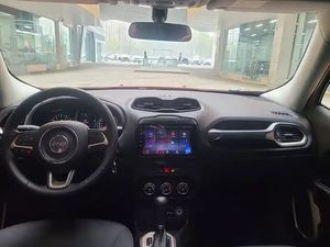 <span class=keywords><strong>Jeep</strong></span> <span class=keywords><strong>Renegade</strong></span> <span class=keywords><strong>2017</strong></span> 2018 2019 Usado con Personalización Interior, Pantalla Táctil Conectada de Alta Gama para SUV - Product Image 3