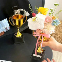 Aierflorist Nouveauté Fête des Enseignants : Trophée Créatif Fait Main en Plastique Doré, Style Tendance pour Composition Florale DIY