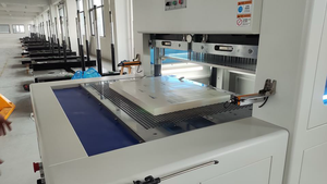 Máquina de empaquetado de prensa de corte y eliminación de papel de etiquetas de cartón para cartón completo Máquina de corte de cartón en blanco automática - Product Image 2