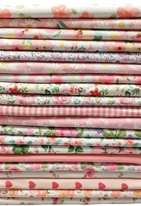Nueva tela estampada de sarga de algodón puro con diseño floral multicolor, lista para usar en patchwork y confección de ropa de cama. - Product Image 3