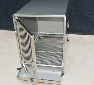 Cage de <span class=keywords><strong>transport</strong></span> pour <span class=keywords><strong>chien</strong></span> en acier inoxydable avec plateau en plastique, portable, pour usage extérieur, pour chiens de petite/moyenne/grande taille, fixation au <span class=keywords><strong>coffre</strong></span>, <span class=keywords><strong>transport</strong></span> aérien - Product Image 6