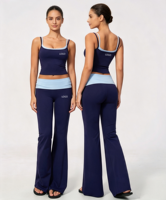 Ensemble de yoga respirant effet seconde peau avec haut de sport et pantalon évasé taille haute à ceinture pliée, contrôle du ventre et effet push-up fessier, pour fitness et gym
