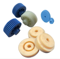 Engrenage en nylon plastique autolubrifiant sur mesure avec arbre d'engrenage de transmission de précision industrielle