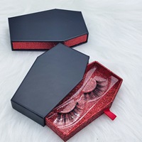Emballage de boîte à cils noire de luxe pour Halloween Boîtes à cils en forme de cercueil Boîtes d'emballage de cils d'Halloween avec logo personnalisé Vente en gros