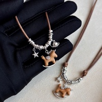 Nouveauté 2026 : Collier pendentif cheval Jupiter en cuir de qualité supérieure, style coréen, abordable, chaîne de pull tendance