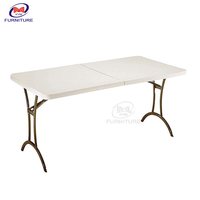 Location de Chaises et Tables Pliantes de Banquet, Table Extérieure Rectangulaire Moderne en Plastique 28*1.0 Mm. 4 pièces/carton ISO9001 11 kg 350 KG