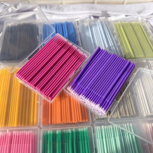 Applicatori Micro di Alta Qualità, 100 Pezzi per Scatola, Mini Spazzole Colorate in Cotone per Trucco e Cura Personale - Product Image 1