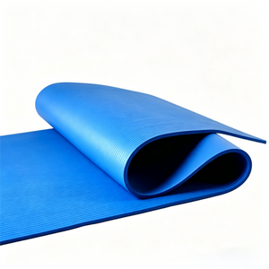 Tapis de yoga NBR haute densité en mousse à cellules fermées, extra épais, résistant à l'eau, surface antidérapante, épaisseur personnalisable pour la maison et la salle de sport - Product Image 1