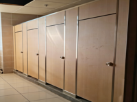 Système de cloisons de toilettes modernes pour les salles de bain des centres commerciaux