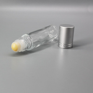 Flacon à bille de 10 ml avec pierres précieuses et copeaux de cristal à l'intérieur, flacons en verre pour échantillons d'huiles essentielles, couvercles en bambou - Product Image 6