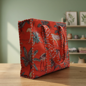 Sac fourre-tout bohème en coton matelassé fait main, imprimé animalier orange, sac à bandoulière ouvert, sac à main en coton fait main, style bohème chic - Product Image 3