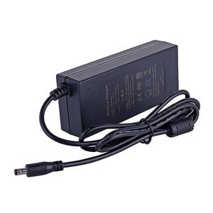 Cargador portátil de 90W 21S 63V 67,2 V cargador de batería de escritorio DC 75,6 V/76,65 V 1a 1.2a para scooters eléctricos Paquete de batería LiFePO4 - Product Image 5