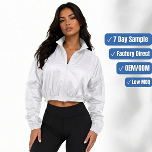 Veste courte zippée personnalisée pour femme en polyester et nylon, coupe-vent léger, vêtements de sport, fabrication OEM, marque privée, vente en gros, tenue d'entraînement - Product Image 1