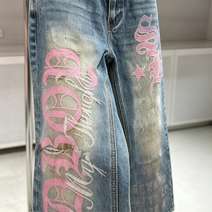 Produttori di Dongguan per Jeans Personalizzati con Lavaggio Distressed, Pantaloni Larghi con Stampa Grafica, Jeans da Uomo - Product Image 2