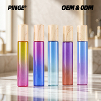 Botol Roll On Kaca Gradasi 5ml 10ml Tutup Kayu Vial Kosmetik untuk Minyak Esensial Parfum Minyak Bibir Dispenser Perjalanan