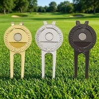 Outil de réparation de golf en aluminium coloré et élégant, avec marqueur de balle détachable et nettoyeur de rainures, léger, cadeau sportif, vente en gros
