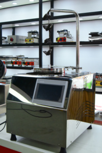 Machine <span class=keywords><strong>à</strong></span> faire fondre le chocolat de <span class=keywords><strong>5</strong></span>,<span class=keywords><strong>5</strong></span> L avec agitation et pompe / Distributeur automatique de chocolat - Product Image 6