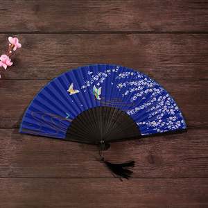 Abanicos de Bambú Tallados al por Mayor - Abanicos Ecológicos Personalizados para Fiestas, Bodas y Eventos - Product Image 5