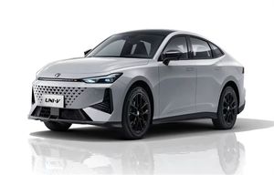 Auto Usado 2024 Changan Uni-V, Vehículo de Nueva Energía a Gasolina, Inventario al por Mayor, <span class=keywords><strong>0</strong></span> Kilómetros, con Cinco Asientos y Puertas, Precio Bajo - Product Image 2