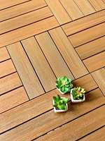 Carreaux de terrasse modernes 300x300MM imbriqués bricolage Co-Extrusion Composite WPC Grain de bois étanche Installation facile à cliquer pour
