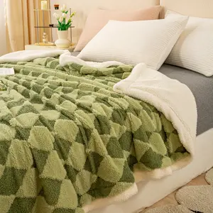 新款设计涤纶超柔保暖毯定制棋盘舒适蓬松毛绒夏尔巴冬季扔毯