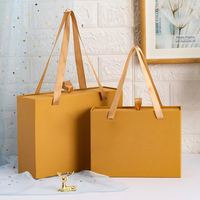 Boîtes cadeaux rigides haut de gamme avec gaufrage personnalisé, lamination mate, papier recyclé, tiroir, doublure en éponge, revêtement UV, fermeture magnétique