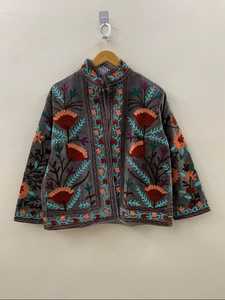 เสื้อแจ็คเก็ตบอมเบอร์กำมะหยี่ปักลายดอกไม้สไตล์ซูซานีสำหรับผู้หญิง เสื้อโค้ทฤดูหนาวแบบสบายๆ สไตล์ชาติพันธุ์ ผ้าฝ้ายระบายอากาศดี ติดกระดุม - Product Image 4