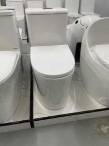 WC monobloc contemporain en céramique, à poser au sol, avec abattant à fermeture douce 360° °   Nettoyant pour Cuvette de Toilettes Économe en Eau - Product Image 2