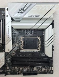 Carte mère de bureau d'occasion A-sus ROG STRIX <span class=keywords><strong>B660</strong></span>-A GAMING WIFI DDR4 de haute performance et de bonne qualité, <span class=keywords><strong>B660</strong></span> a - Product Image 3