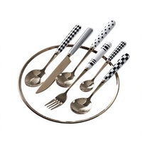 Ensemble de couteaux et fourchettes à steak minimalistes en céramique et acier inoxydable, fourchettes à fruits créatives style INS, vaisselle de style occidental, vente en gros nordique