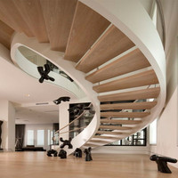 Escalier droit PRIMA LUXURY de haute qualité, design moderne pour intérieur, avec garde-corps en verre et marches en chêne